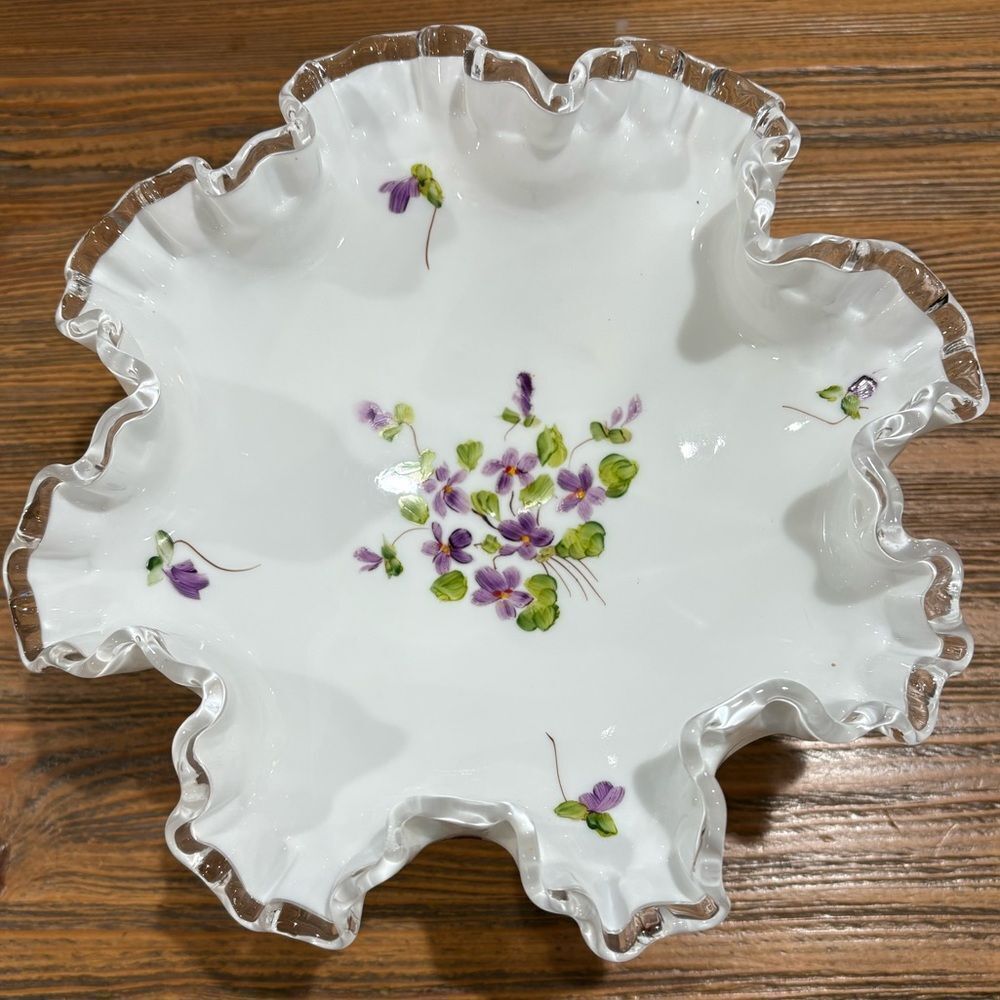 Vintage Fenton Violets In Snow Milk Glass